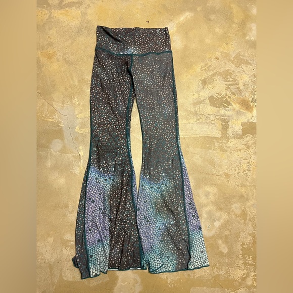 Teeki Yoga pants - Picture 3 of 4